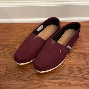 Maroon TOMs, women's size 9, like new